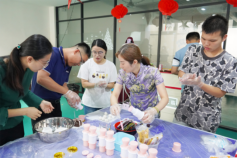 月圓中秋 · 集體慶生 | 溫馨九月，迎佳節(jié)，賀生辰，共團(tuán)圓！