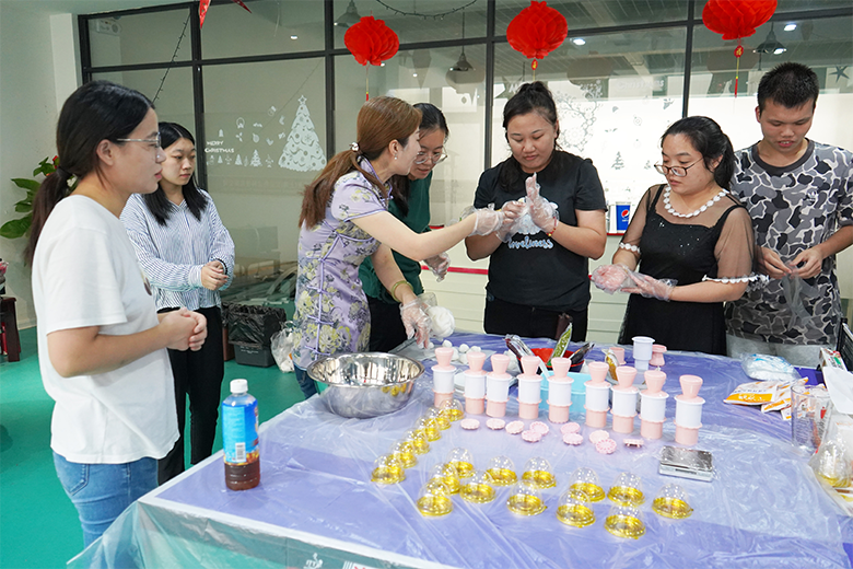 月圓中秋 · 集體慶生 | 溫馨九月，迎佳節(jié)，賀生辰，共團(tuán)圓！